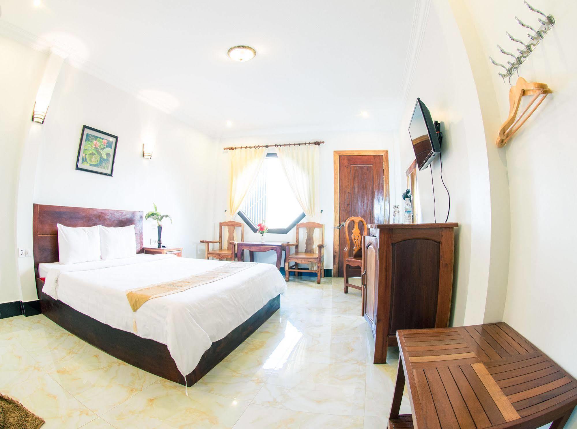 Angkor Udom Guesthouse Сіємреап Екстер'єр фото