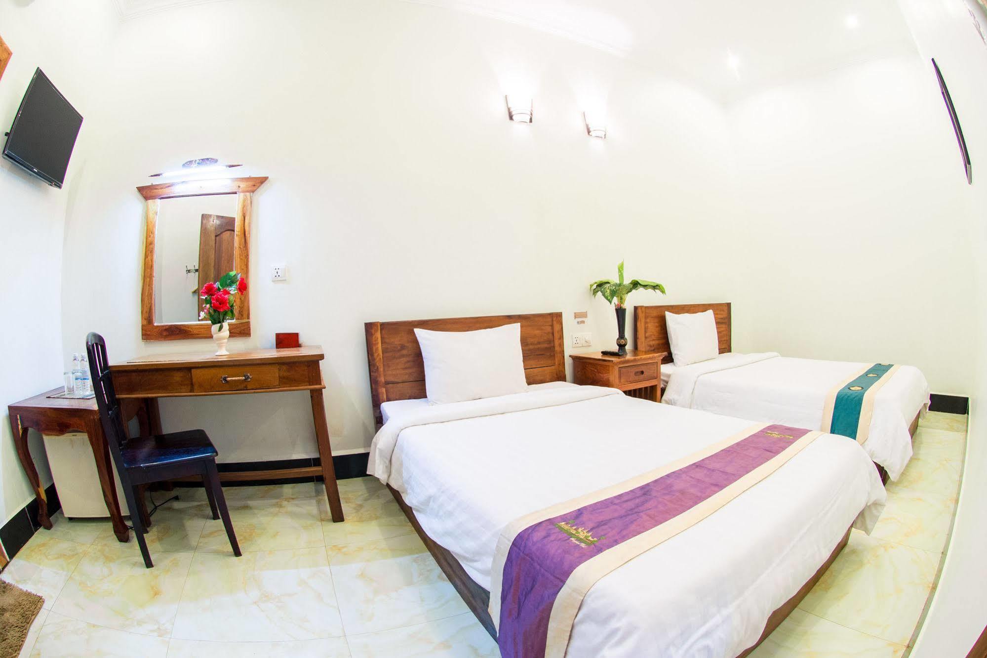 Angkor Udom Guesthouse Сіємреап Екстер'єр фото